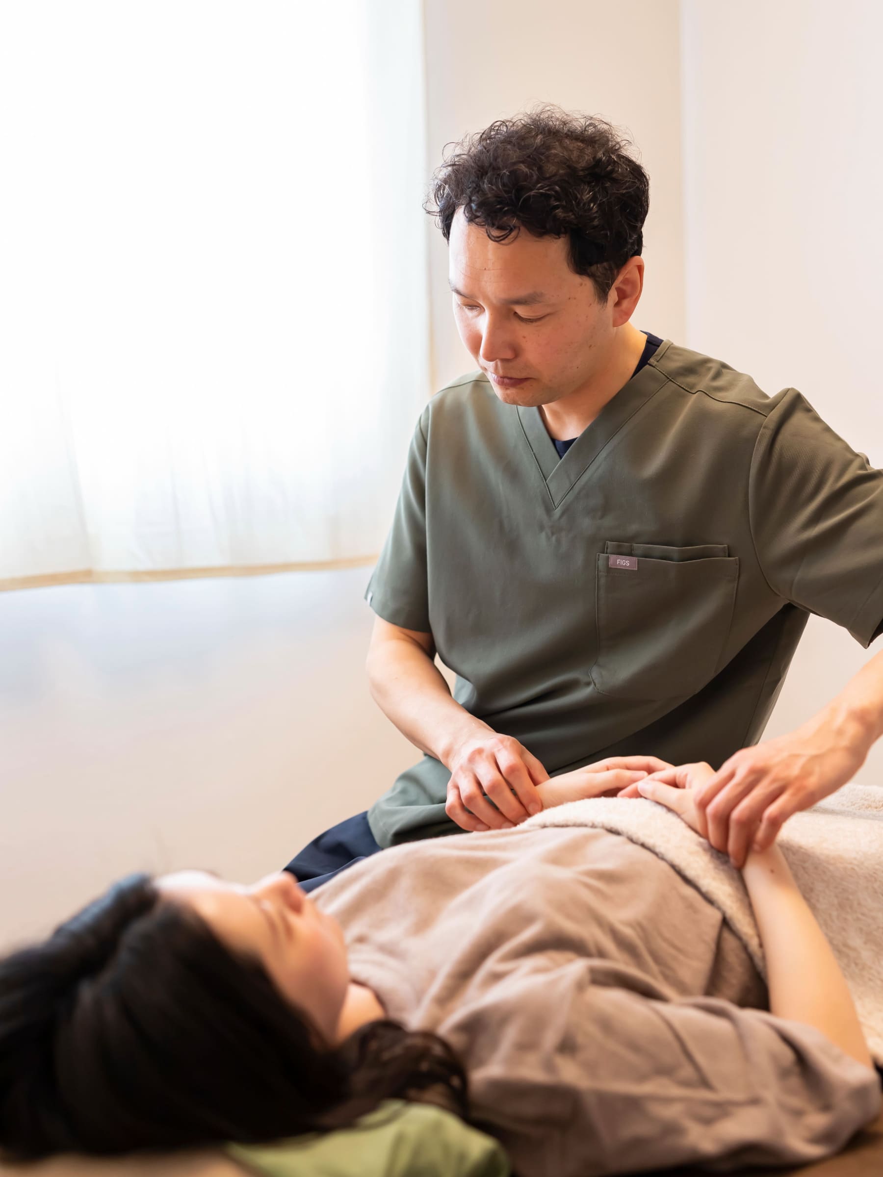 なるーくで施術中のイメージ